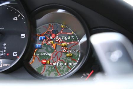 Porsche Panamera D, Navi