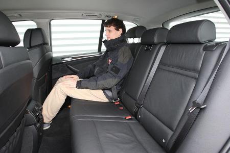 BMW X5, Fond