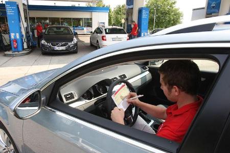 Skoda Superb Combi 1.6 TDI GreenLine, VW Passat Variant BlueMotion, Volvo V60 Drive Summum