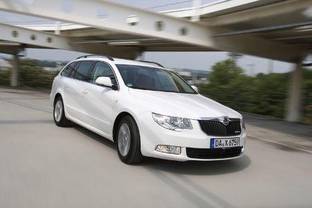 Skoda Superb Combi 1.6 TDI GreenLine, Frontansicht
