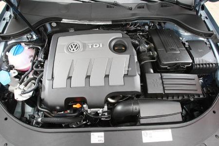 VW Passat Variant BlueMotion, Motor, Motorraum