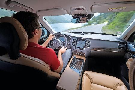 Volvo XC90 D5, Cockpit