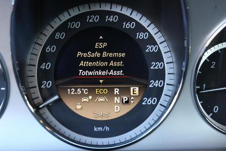 Mercedes E 220 CDI, Tacho