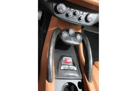 Ferrari FF, Mittelkonsole