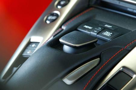 Lexus LFA, Detail, Mittelkonsole