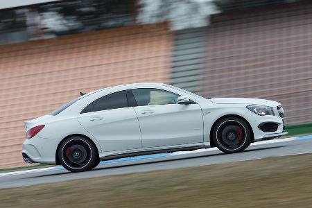 Mercedes CLA 45 AMG 4MATIC, Seitenansicht