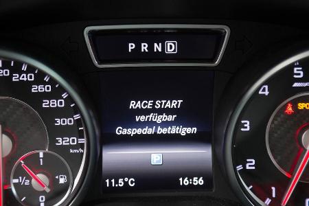 Mercedes CLA 45 AMG 4MATIC, Infotainment