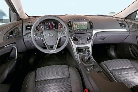 Opel Insignia 2.0 CDTi, Cockpit