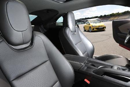 Chevrolet Camaro, Sitze