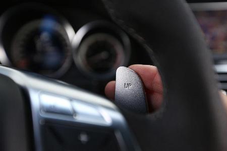 Mercedes E 63 AMG S, Schalterwippe