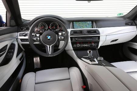BMW M5 Competition, Cockpit