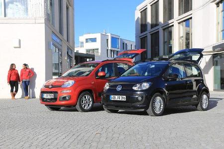 Fiat Panda 0.9 8V Natural Power Lounge, VW Up Ecofuel high up BMT, Seitenansicht