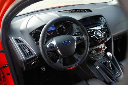 Ford Focus ST Turnier, Cockpit