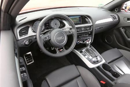 Audi S4 3.0 TFSI, Cockpit