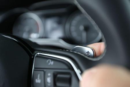 Audi S4 3.0 TFSI, Lenkradschalter