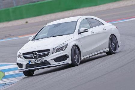 Mercedes CLA 45 AMG, Frontansicht, Driften