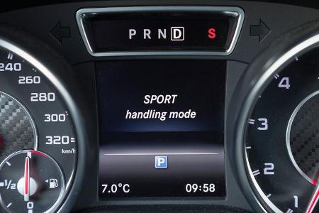 Mercedes CLA 45 AMG, Anzeige, Bordcomputer