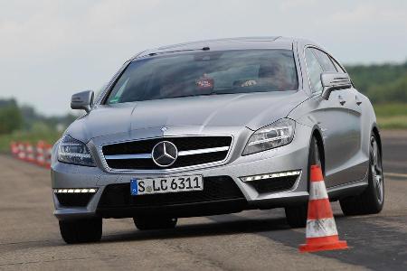 Mercedes CLS 63 AMG Shooting Brake, Frontansicht, Slalom