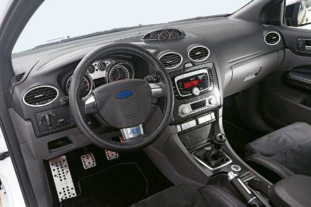 Wolf-Ford Focus RS, Cockpit