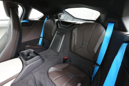 BMW i8, Fondsitz