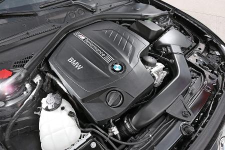 BMW M135i xDrive, Motor