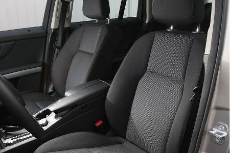 Der Mercedes ist rund 1.100 Euro günstiger.