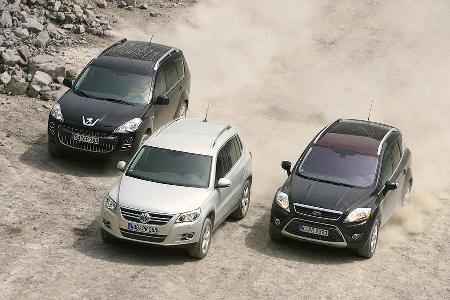 Auch der Peugeot 4007 möchte hier noch ein Wörtchen mitreden.