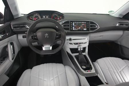 Peugeot 308 SW 130 e-THP 130, Cockpit