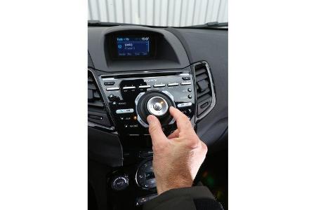 Ford Fiesta 1.0 Ecoboost Start-Stopp Titanium, Mittelkonsole