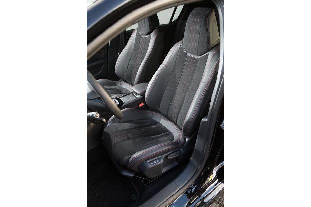 Peugeot 308 GT THP 205, Fahrersitz