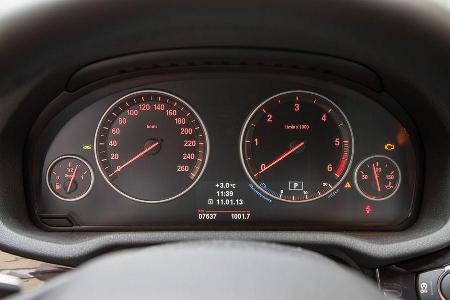 BMW X3 35d x-Drive, Rundinstrumente