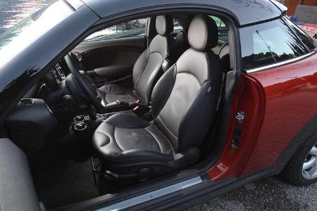 Mini Cooper SD Coupé, Fahrersitz