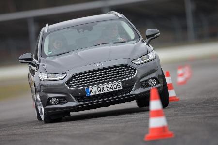 Ford Mondeo Turnier 2.0 TDCI, Frontansicht