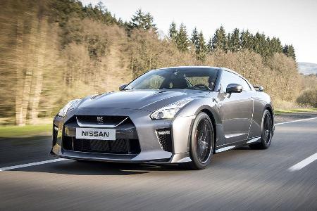 Nissan GT-R 2016, Front