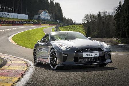 Nissan GT-R 2016, Front
