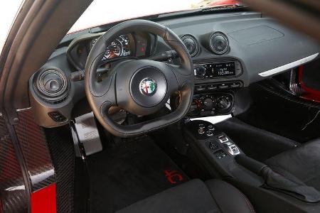 Alfa Romeo 4C, Cockpit
