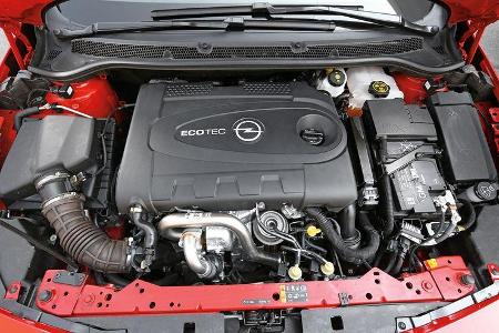 Opel Astra 2.0 CDTi Biturbo, Motor