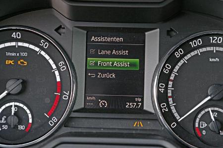 Skoda Octavia Combi RS 2.0 TSI, Anzeigeinstrument