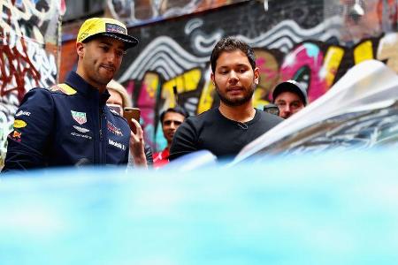 Ricciardo & Verstappen - Red Bull - Graffiti - Aston Martin - GP Australien 2018