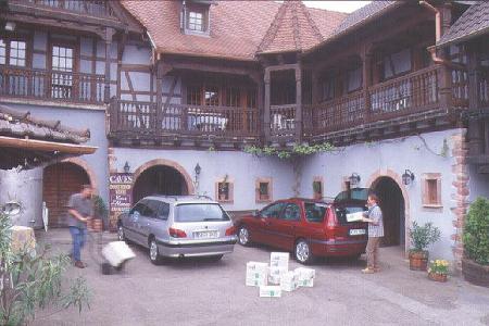 Doppeltest Peugeot 406 Break 2.0 HDi gegen Renault Laguna Grandtour 1.9 dCi Doppeltest Peugeot 406 Break 2.0 HDi gegen Renault Laguna Grandtour 1.9 dCi