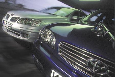 Doppeltest Nissan Almera 1.8 gegen Toyota Corolla 1.6