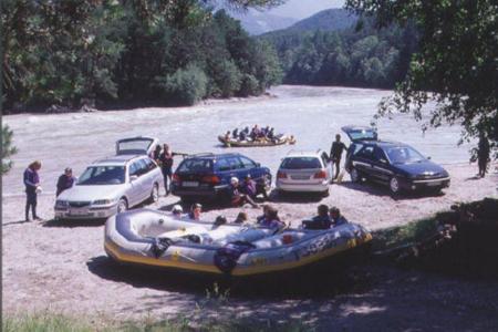 Mazda 626 Kombi 2.0, Nissan Primera Traveller 2.0, Renault Laguna Grandtour, Toyota Avensis Combi 2.0 Mazda 626 Kombi 2.0, Nissan Primera Traveller 2.0, Renault Laguna Grandtour, Toyota Avensis Combi 2.0
