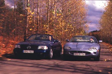 Jaguar XK8 Cabrio gegen Mercedes SL 500 Jaguar XK8 Cabrio gegen Mercedes SL 500