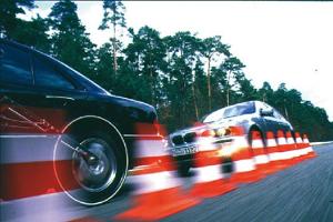 Vier Doppeltests BMW 5er gegen Mercedes E-Klasse