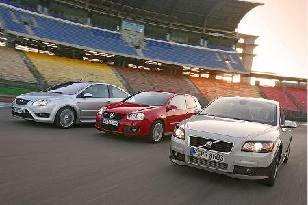 Als Spitzenmodell namens T5 will er sogar Golf GTI-Kunden nervös machen und kämpft nebenbei gegen den Konzern-Kollegen Focus...