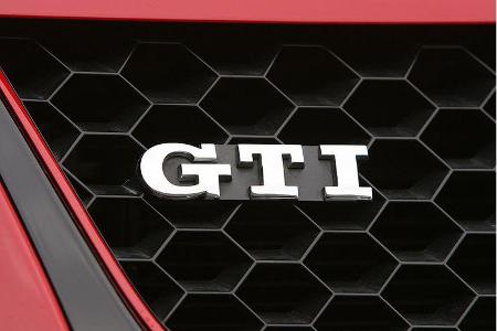 Der GTI geht wieder einmal als Sieger vom Platz - mit den optionalen vier Türen wird er sogar zum Familienfreund.