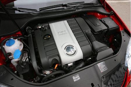 ... und ein 200-PS-Turbo mit herrlichem Brunftsound kann der Golf aufweisen.