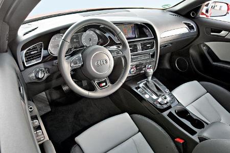 Audi S4 3.0 TFSI, Cockpit, Lenkrad