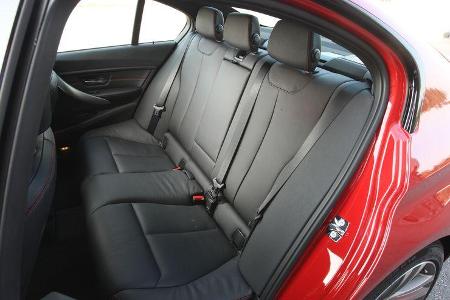 BMW 335i Sport Line, Rückbank