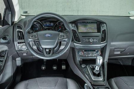 Ford Focus 2.0 TDCi, Cockpit